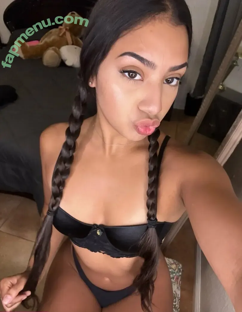 Soph1zzle nude photo #0078 (soph1zzle | Sofia | Šøphįä)
