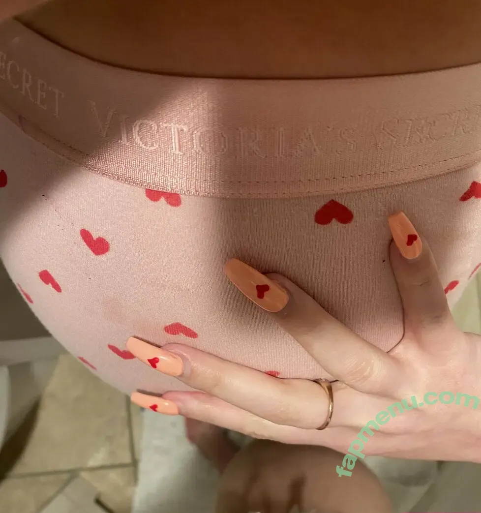 soph8983 nude photo #0429 (Sophie43 / l3avem3alone / sophia8983)