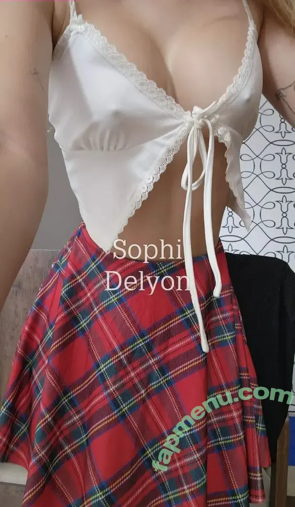 Sophi Delyon nude photo #0018 (Sophi Delyon)