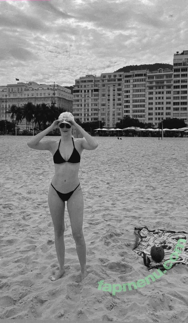 Sophia Abrahão nude photo #0109 (sophiaabrahao)