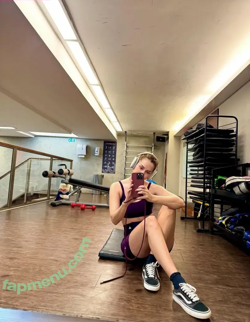 Sophia Abrahão nude photo #0127 (sophiaabrahao)