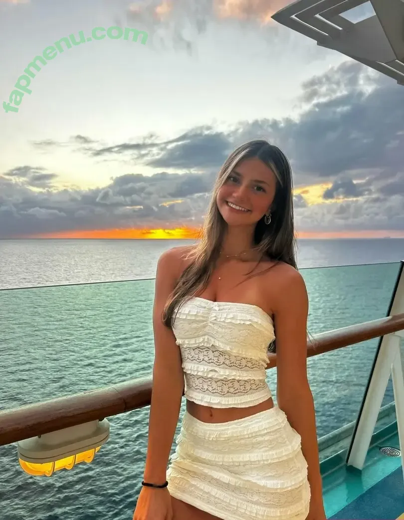 Sophia Alvarez nude photo #0018 (sophia.g214 / sophiaa_alvarez / sophiaspams412)