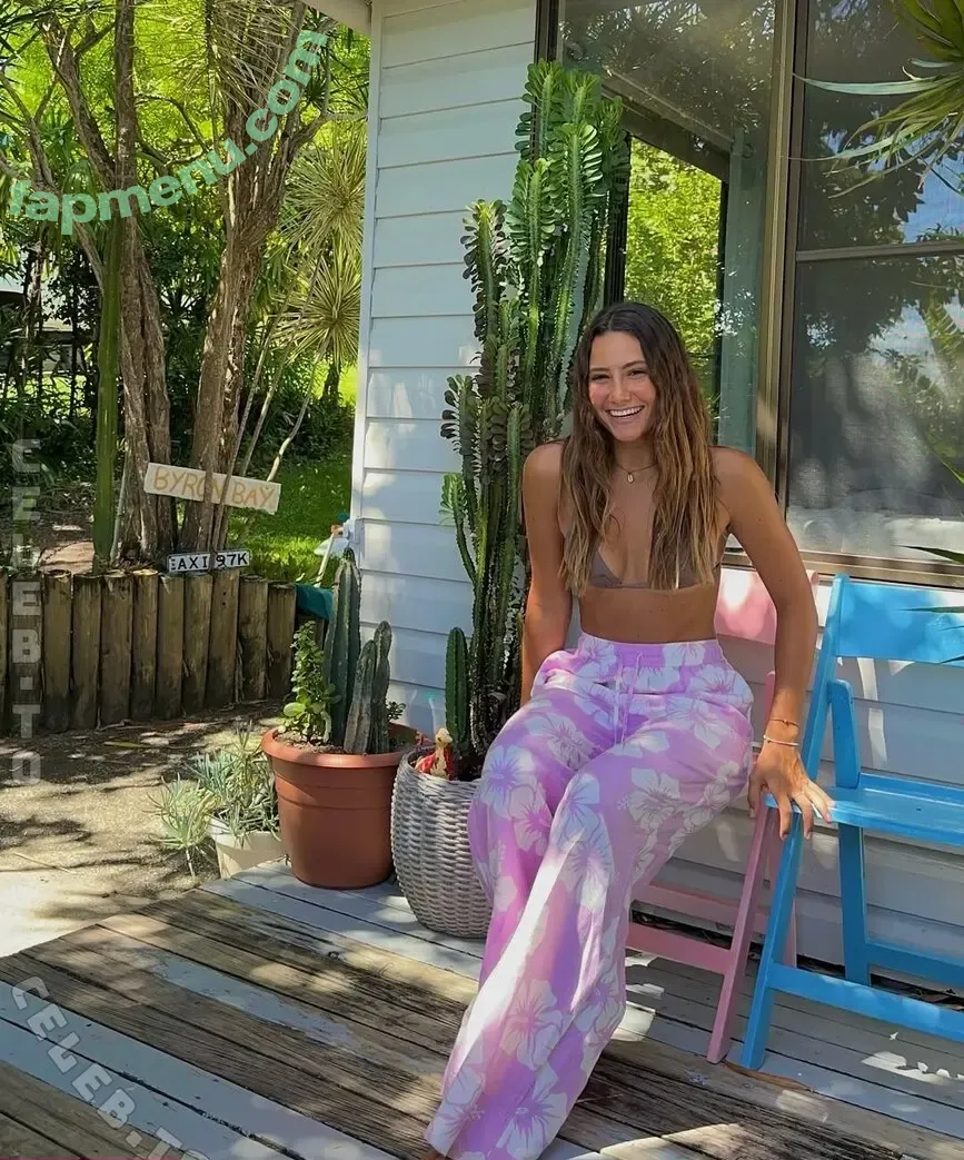 Sophia Chiara nude photo #0025 (Sophiachiara__)