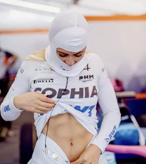 Sophia Floersch / sophiafloersch nude photo #0001