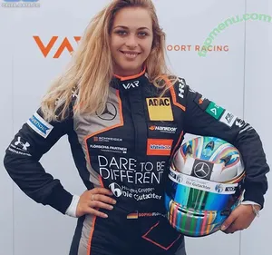 Sophia Floersch / sophiafloersch nude photo #0017