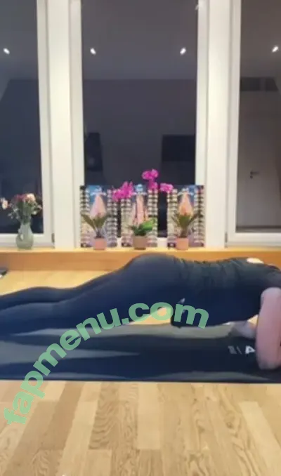 Sophia Flörsch nude photo #0312 (SophiaFloersch)