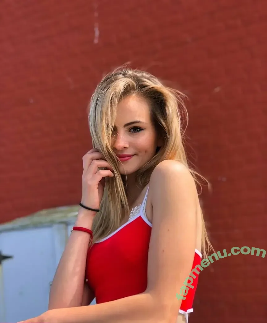 Sophia Garcia nude photo #0081 (Stradman Girlfriend / sophiagarcia___)