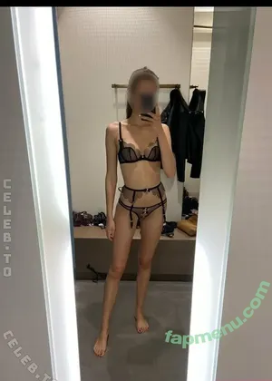 Sophia Julliard / meetsweetsophie nude photo #0024