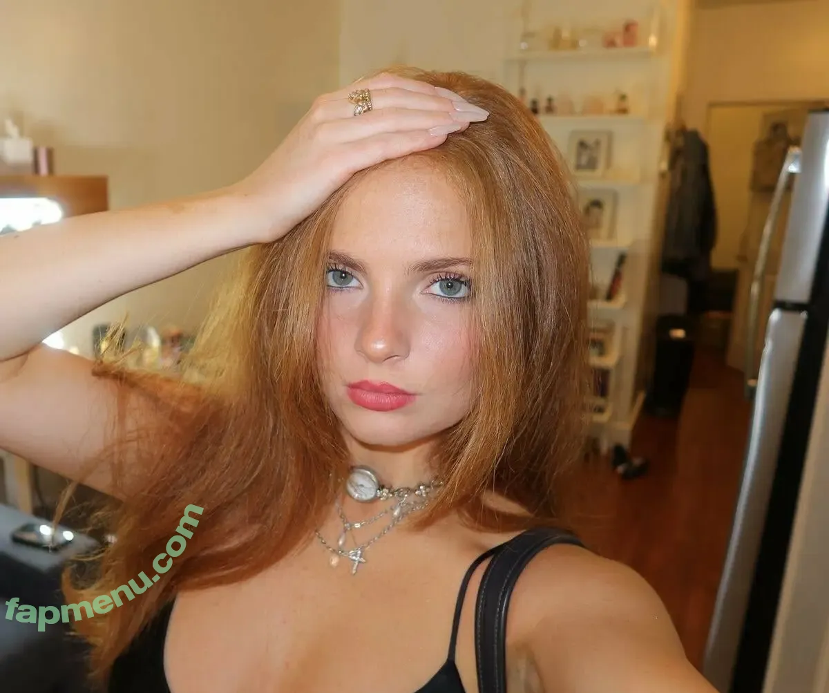 Sophia Lacorte nude photo #0028 (sophialacorteee)