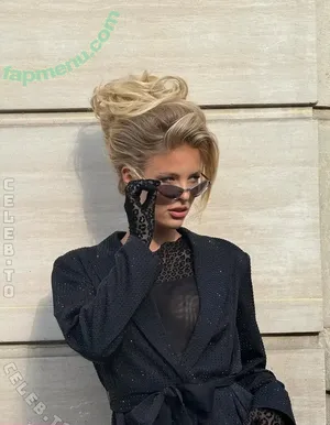 Sophia Lüders / sosowave nude photo #0088