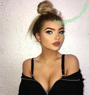  nude photo #0002