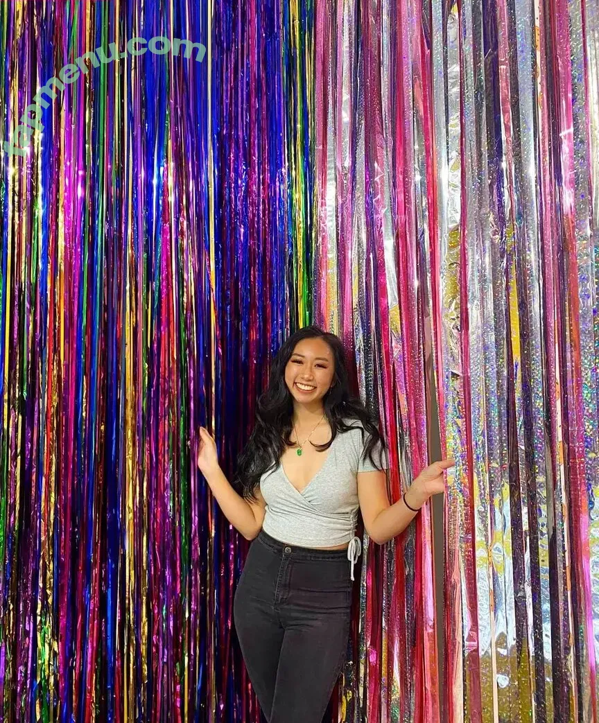 Sophia Phan nude photo #0002 (EatMyPhannnie / Sophiaphannn / _sophiaphan)