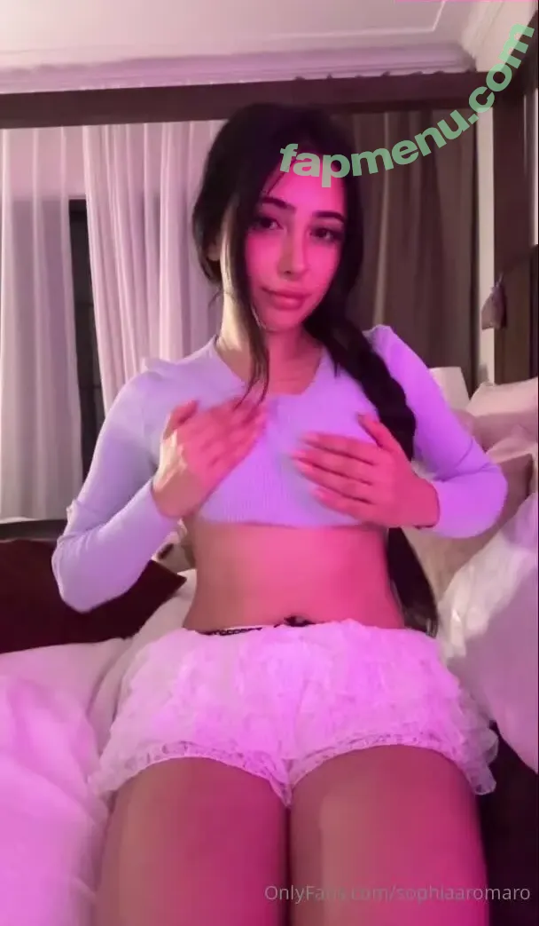 Sophia Romaro nude photo #0003 (sophiaaromaro / sophiaromaro)