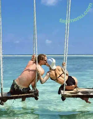 Sophia Thomalla / sophia.thomalla.5 / sophiathomalla / thomallasophia nude photo #0659