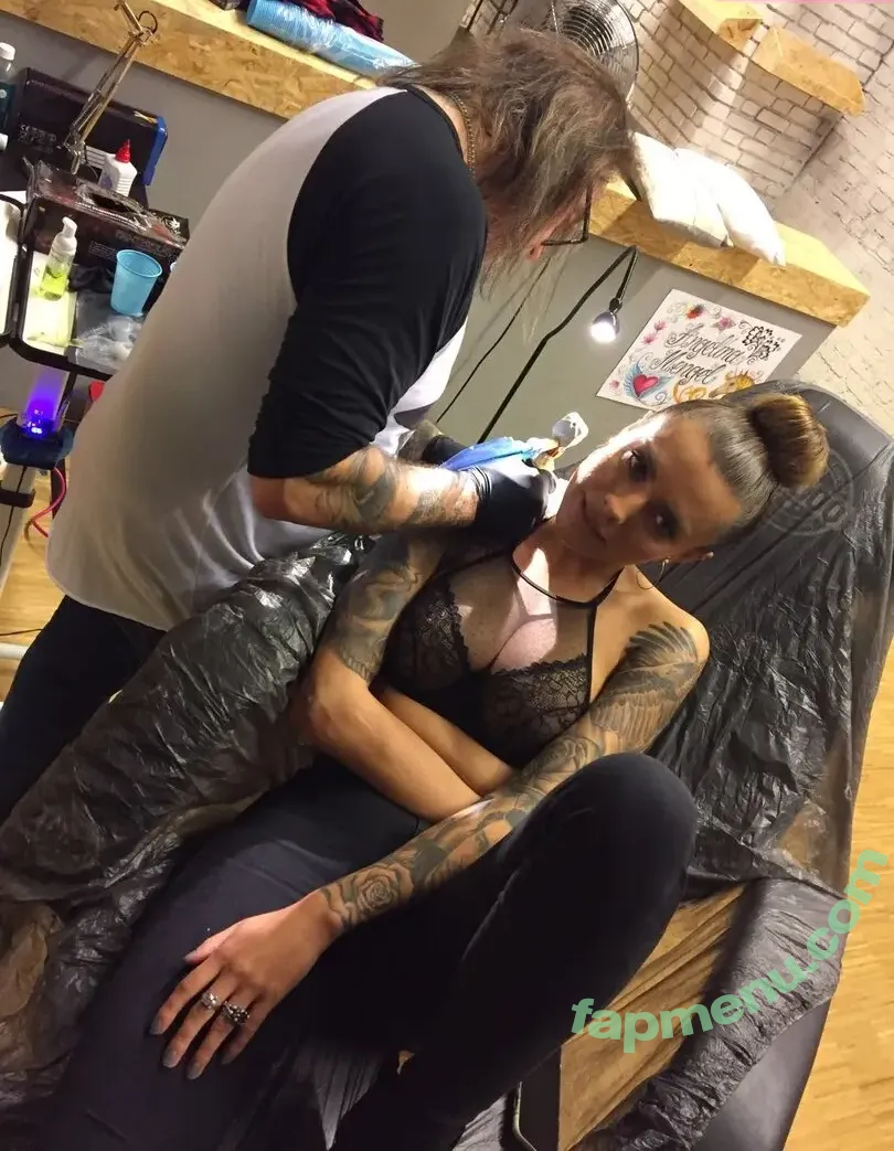 Sophia Thomalla nude photo #0086 (sophiathomalla / thomallasophia)