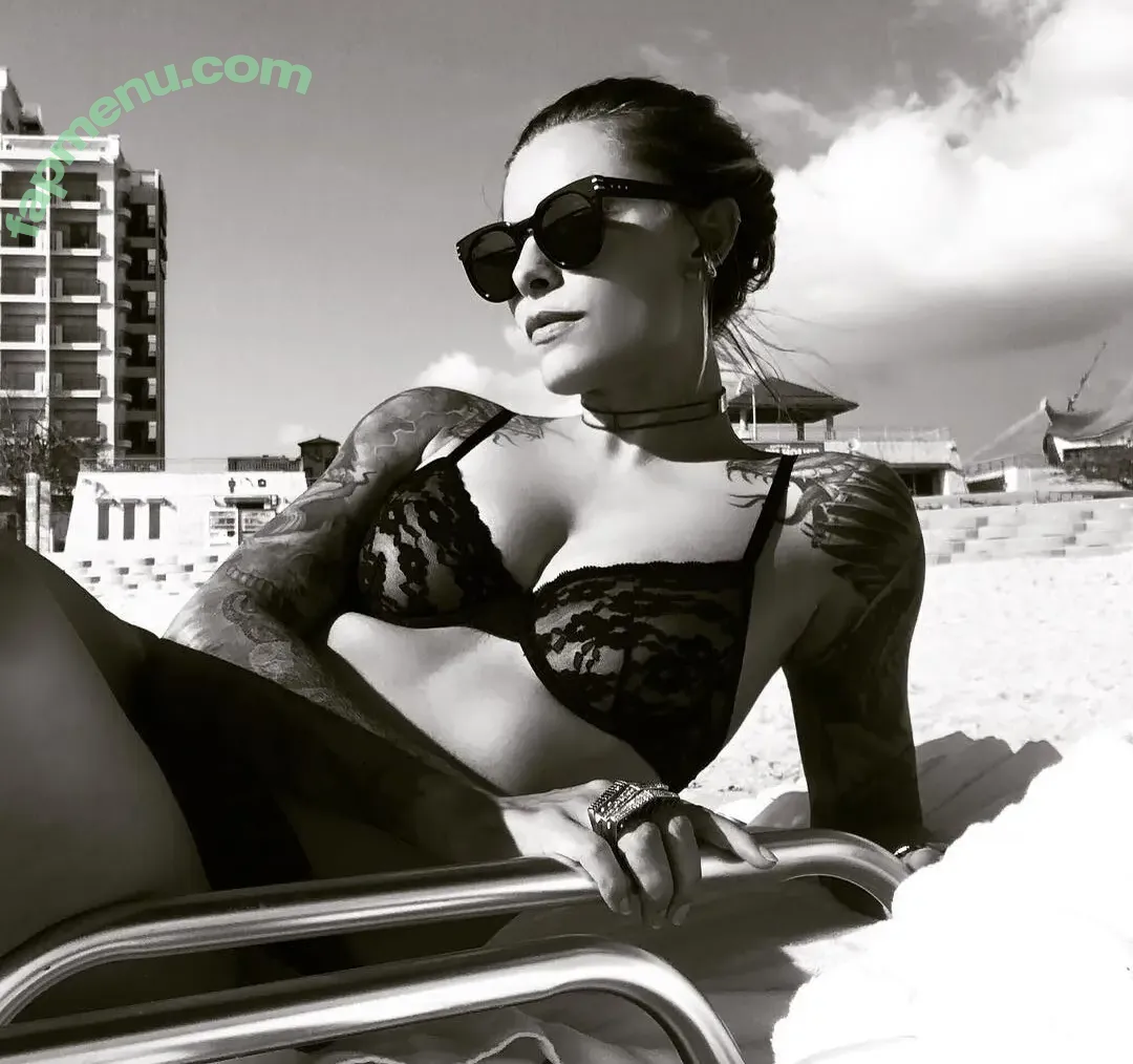 Sophia Thomalla nude photo #0100 (sophiathomalla / thomallasophia)