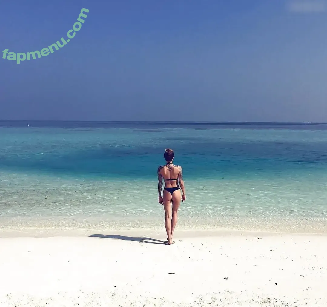Sophia Thomalla nude photo #0139 (sophiathomalla / thomallasophia)