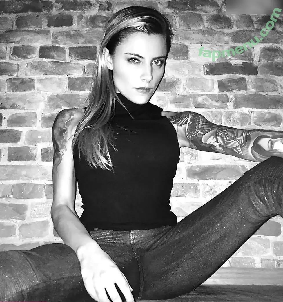 Sophia Thomalla nude photo #0161 (sophiathomalla / thomallasophia)