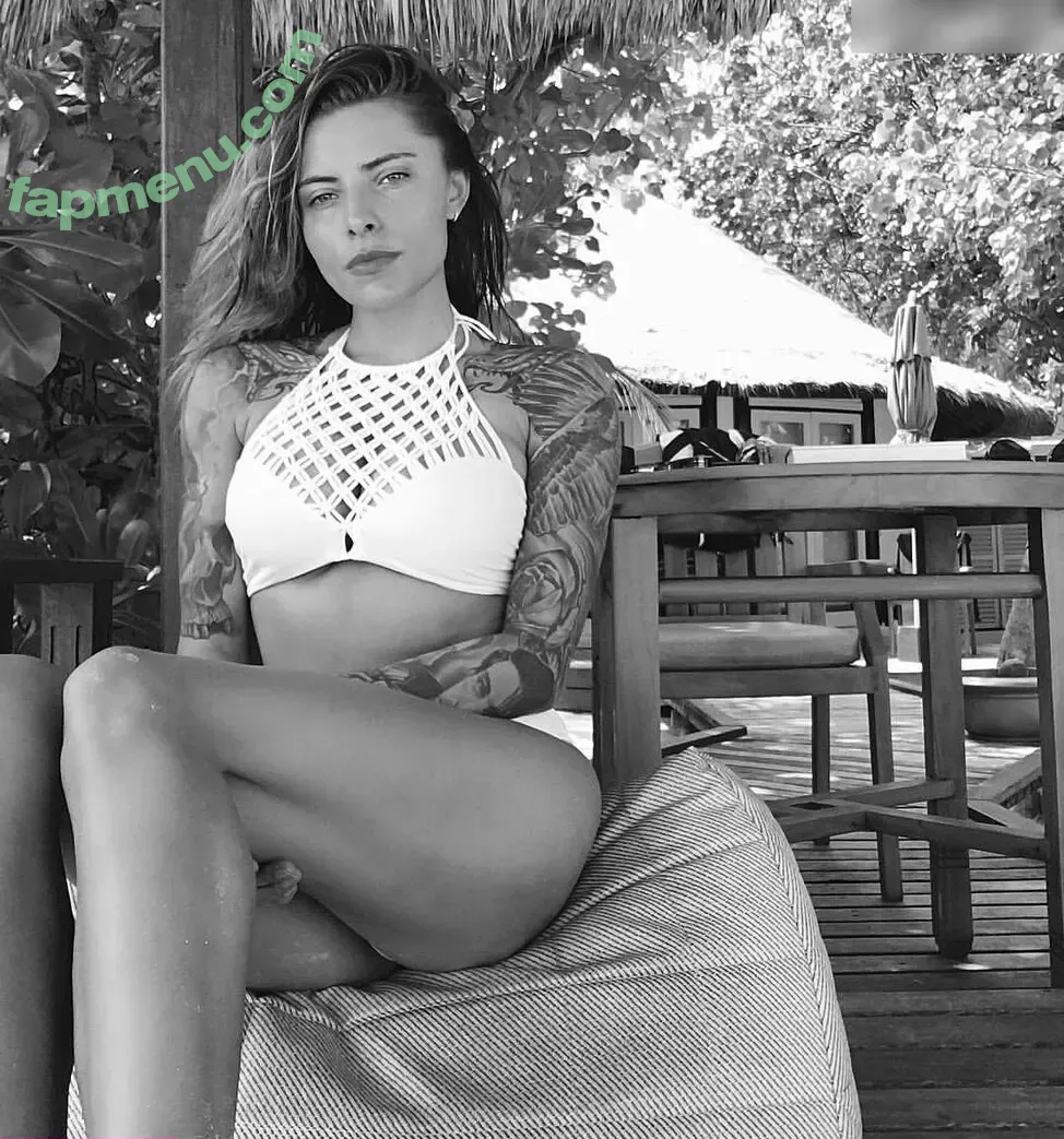 Sophia Thomalla nude photo #0231 (sophiathomalla / thomallasophia)