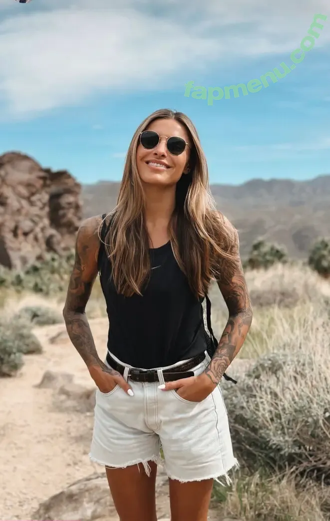 Sophia Thomalla nude photo #0388 (sophiathomalla / thomallasophia)