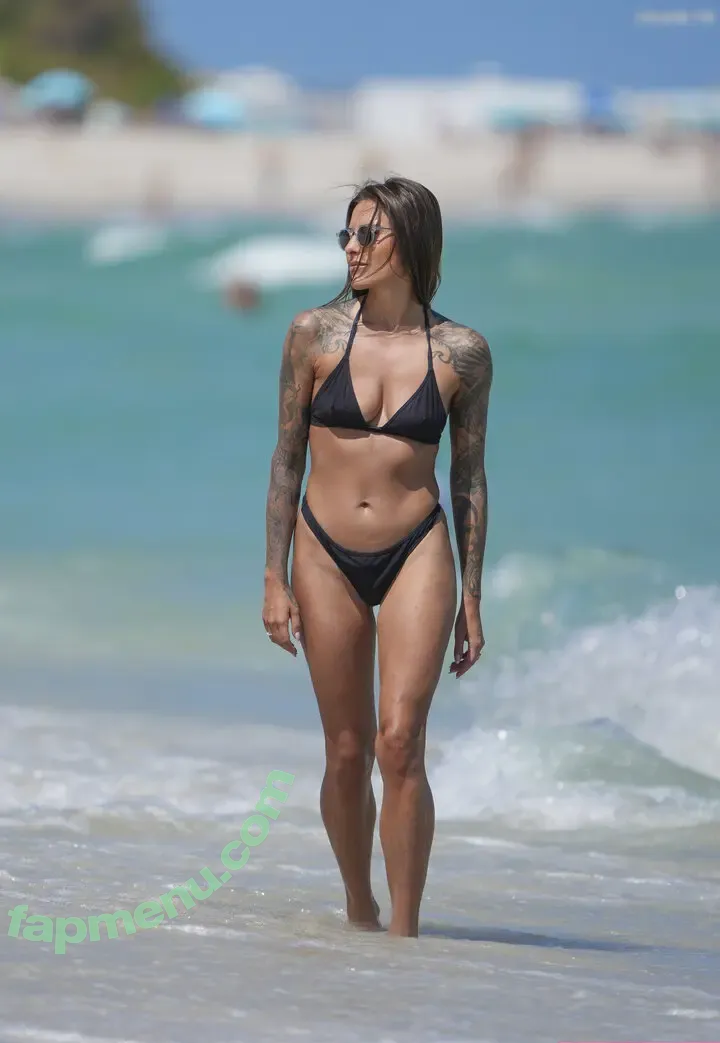 Sophia Thomalla nude photo #0403 (sophiathomalla / thomallasophia)
