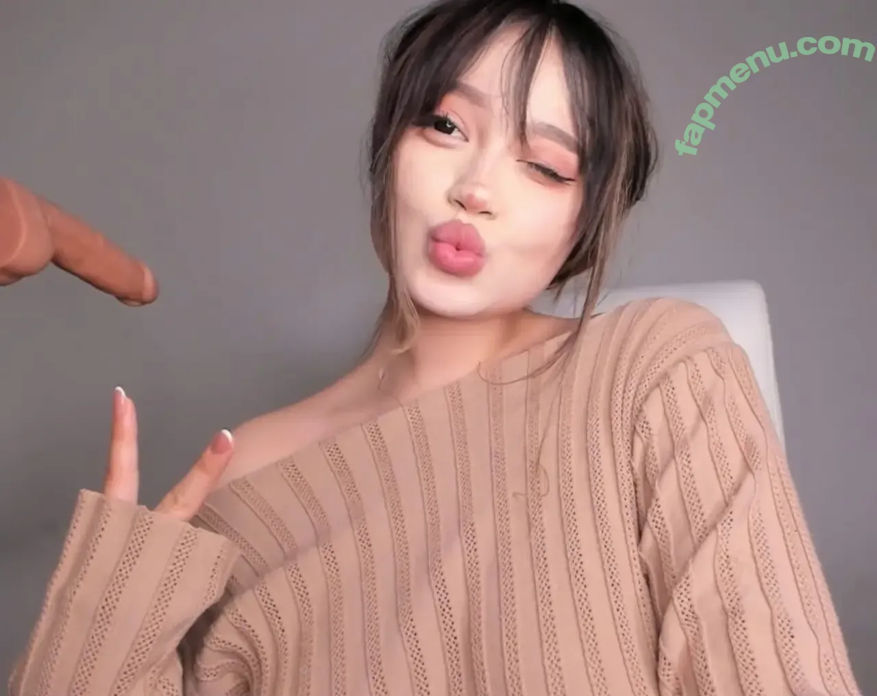 Sophia_vey nude photo #0010 (Sophia_squirtits / sophiavey)