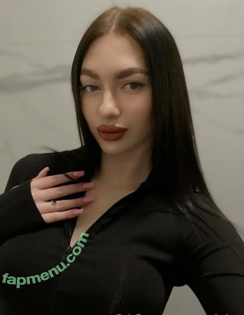 sophiaabelow nude photo #0083 (sophie.abelow)