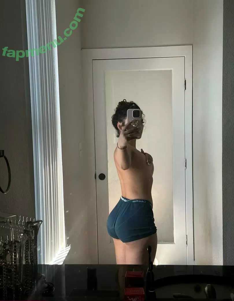 sophiaasweet nude photo #0002 (Thiccbabyfit / Totallyaria)