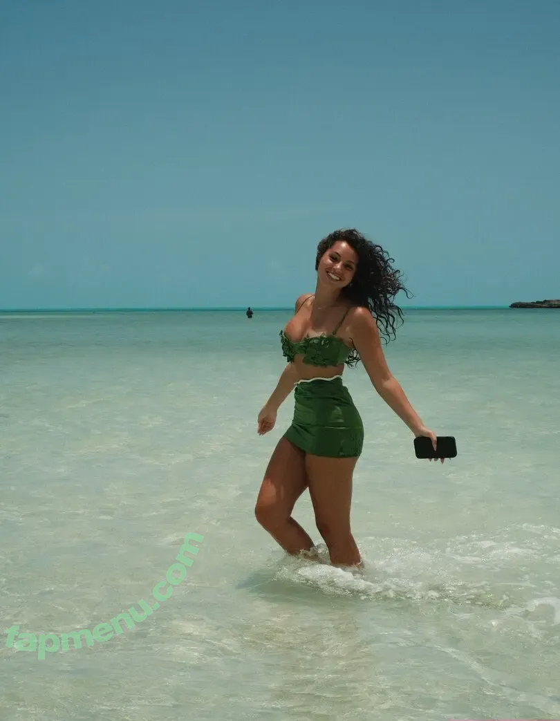 Sophiacarolinag nude photo #0034 (Sophiac.Gonzalez)