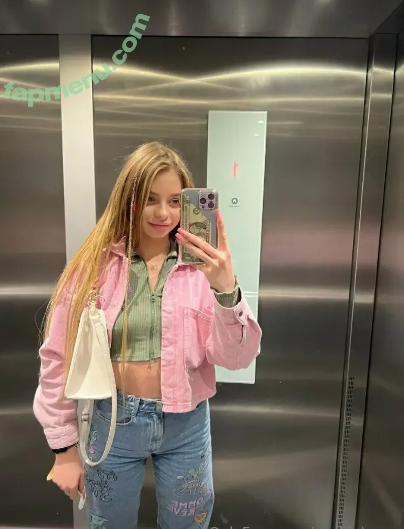 sophialoran nude photo #0002 (sophialoren_)