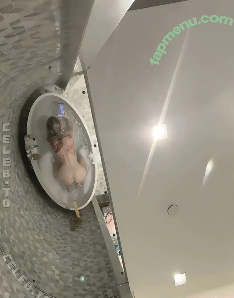 sophiatiel nude photo #0118 (SophieThiel / lunaa-candy / sophiaxtiel)