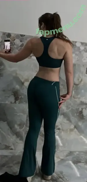 Sophiazipay nude photo #0102