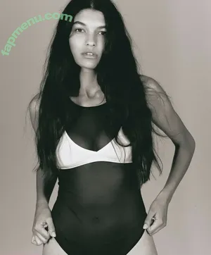 Sophie Alice / soph.alicex nude photo #0092