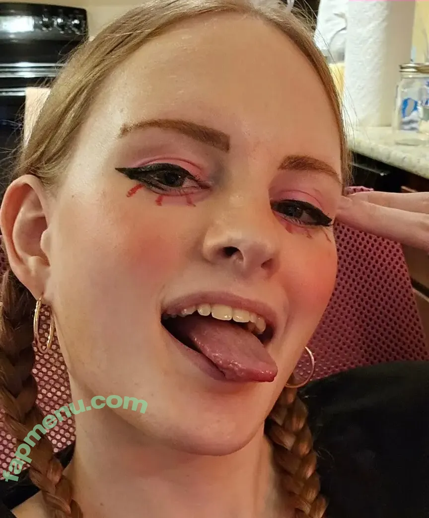 Sophie Asimov nude photo #0005 (asimovsophie)