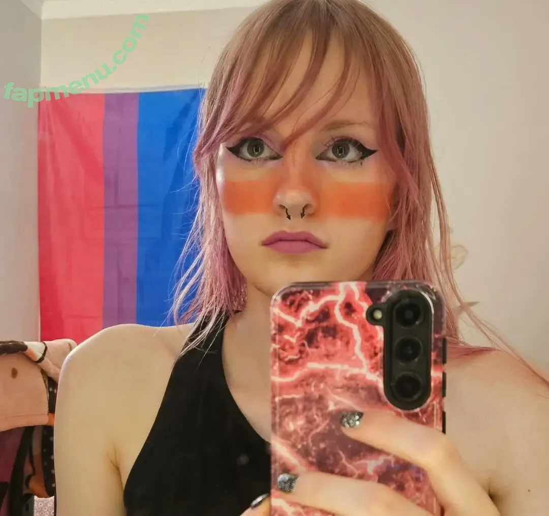 Sophie Asimov nude photo #0007 (asimovsophie)