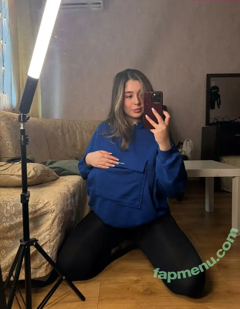 Sophie Bell nude photo #0080 (sophie_bell__ / wetbell)