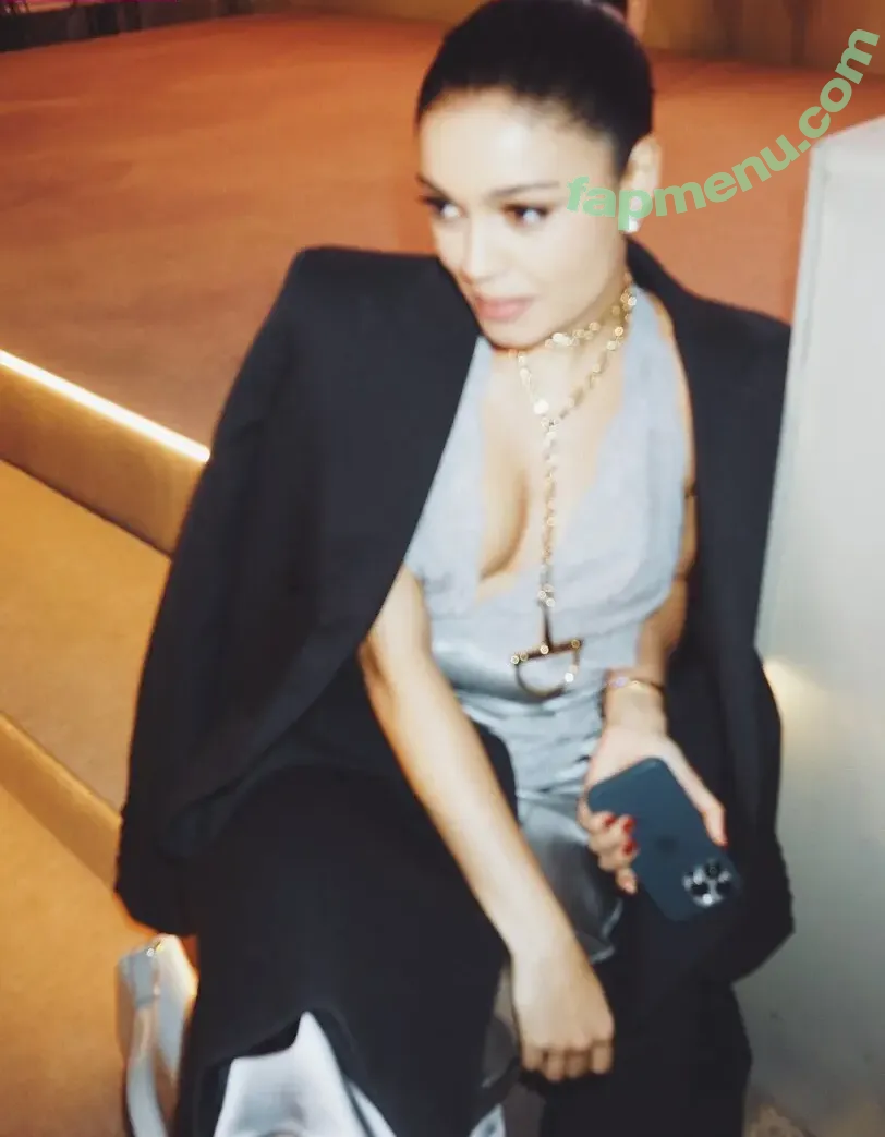 Sophie Charlotte nude photo #0148 (sophiecharlotte1)