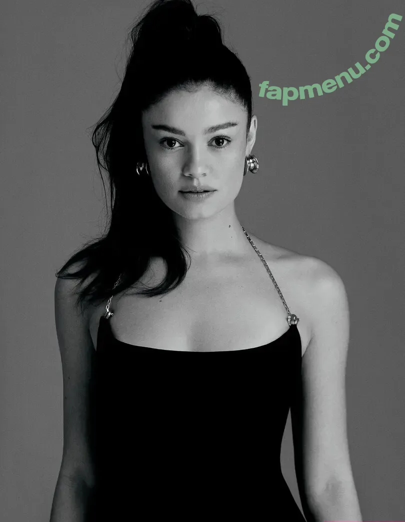 Sophie Charlotte nude photo #0155 (sophiecharlotte1)