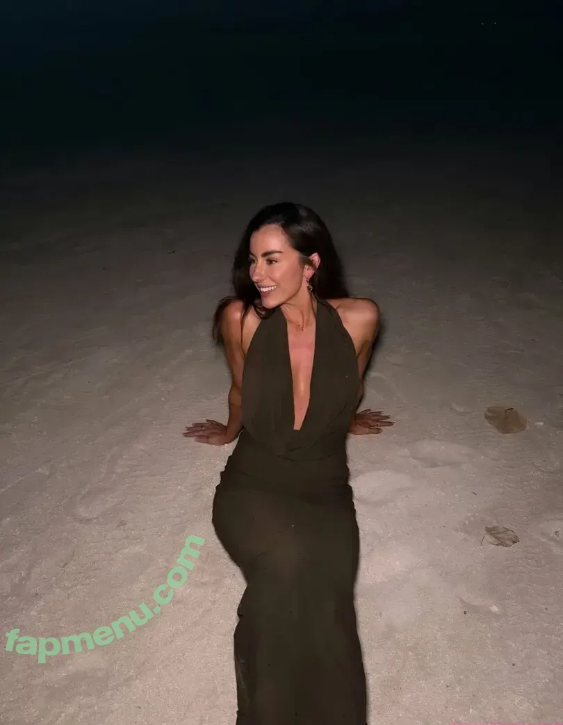 Sophie Craig nude photo #0058 (itssophiecraig / shesnotfunny)