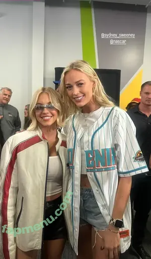 Sophie Cunningham / sophie_cham nude photo #0142