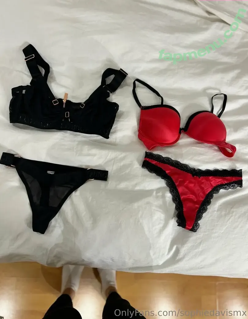 Sophie Davis nude photo #0189 (sophiebdavis / sophiedavismx / sophiexskywalker)