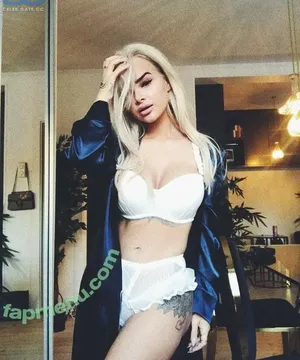  nude photo #0007