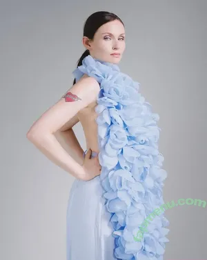 Sophie Ellis-Bextor / sophieellisbextor nude photo #0251