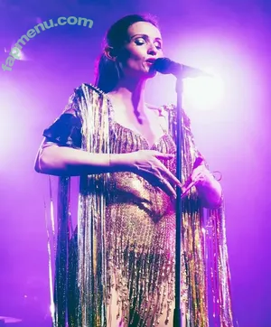 Sophie Ellis-Bextor / sophieellisbextor nude photo #0302