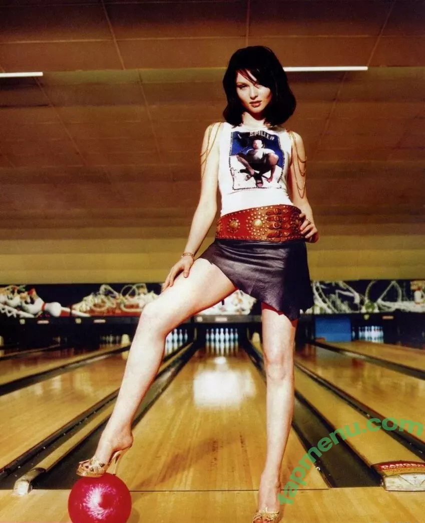 Sophie Ellis-Bextor nude photo #0014 (sophieellisbextor)