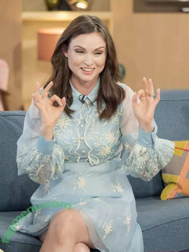 Sophie Ellis-Bextor nude photo #0046 (sophieellisbextor)