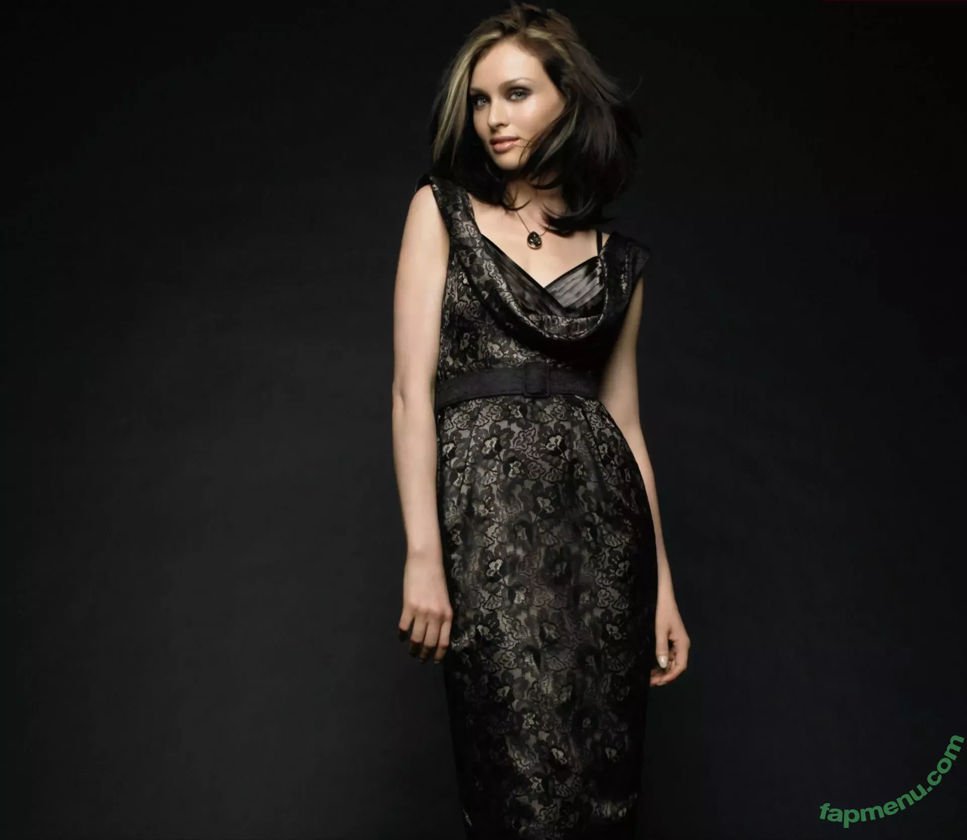 Sophie Ellis-Bextor nude photo #0054 (sophieellisbextor)