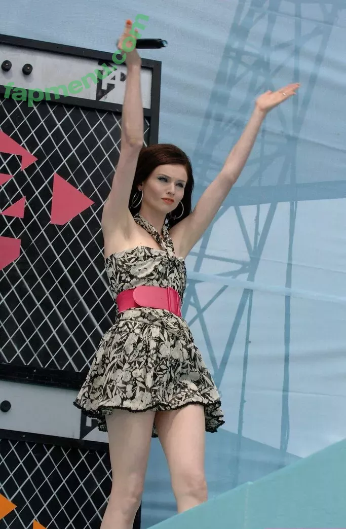 Sophie Ellis-Bextor nude photo #0076 (sophieellisbextor)