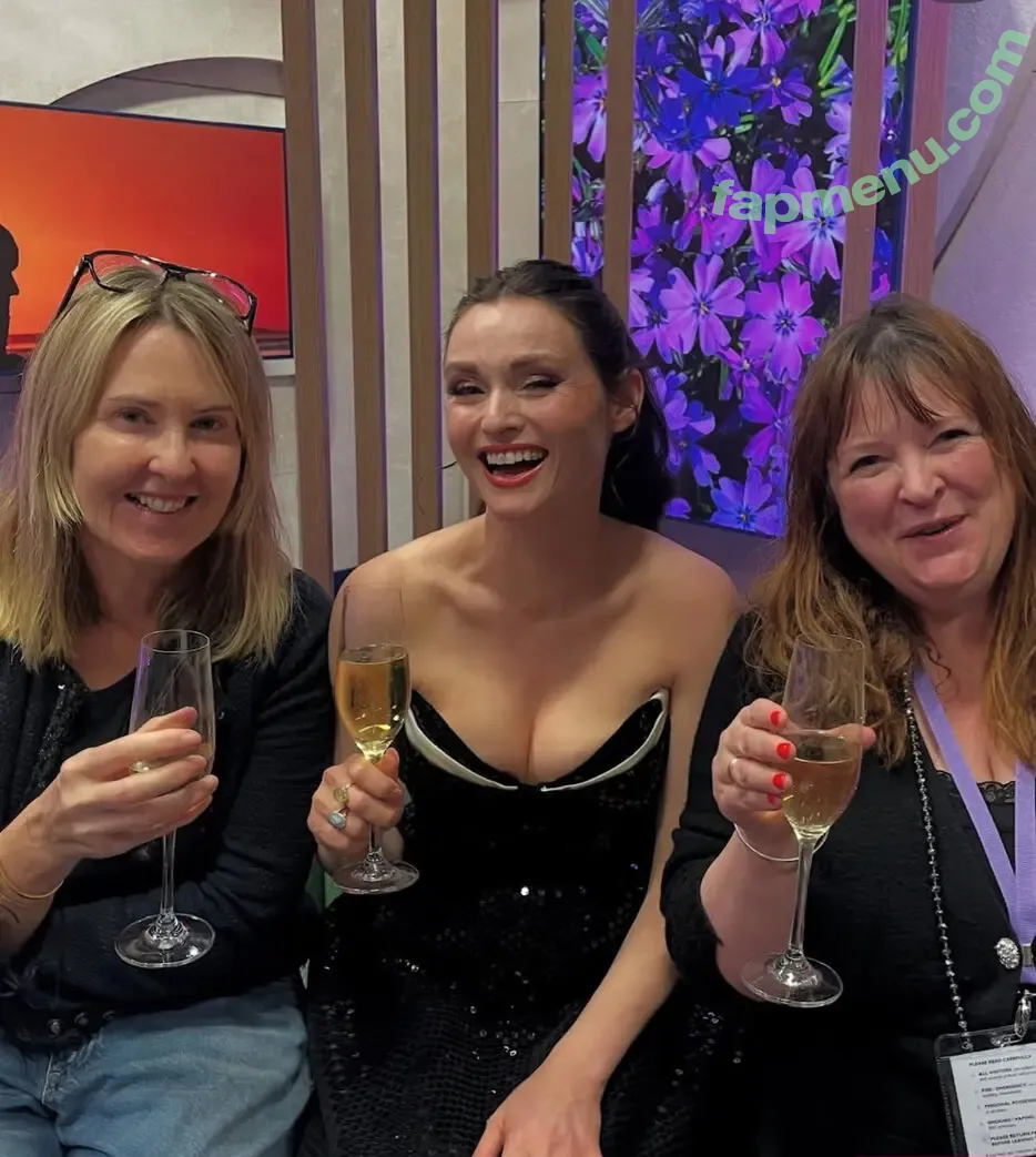Sophie Ellis-Bextor nude photo #0175 (sophieellisbextor)