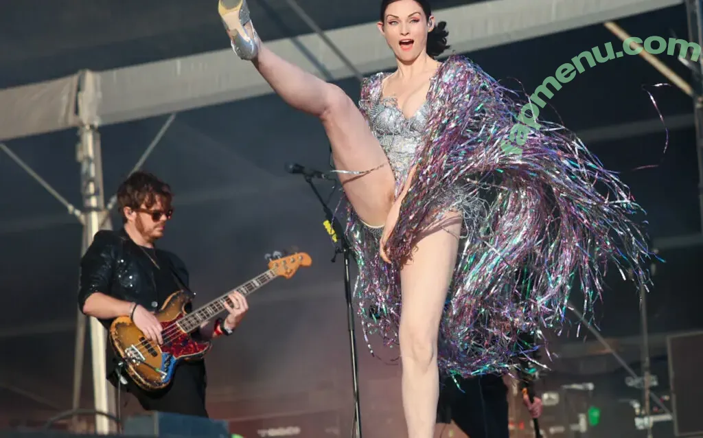 Sophie Ellis-Bextor nude photo #0227 (sophieellisbextor)